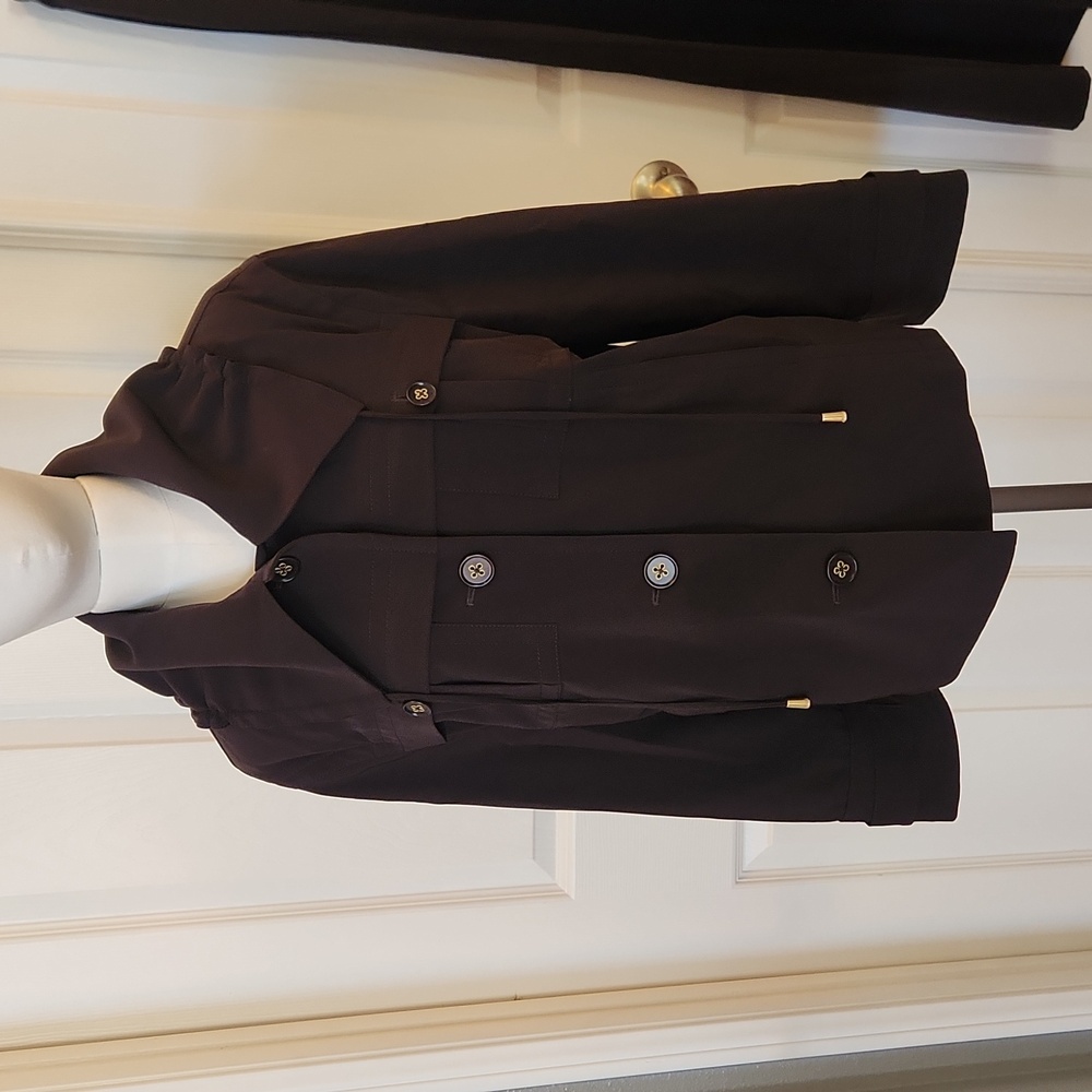 ST. JOHN two piece jacket and pants - Picture 2 of 12